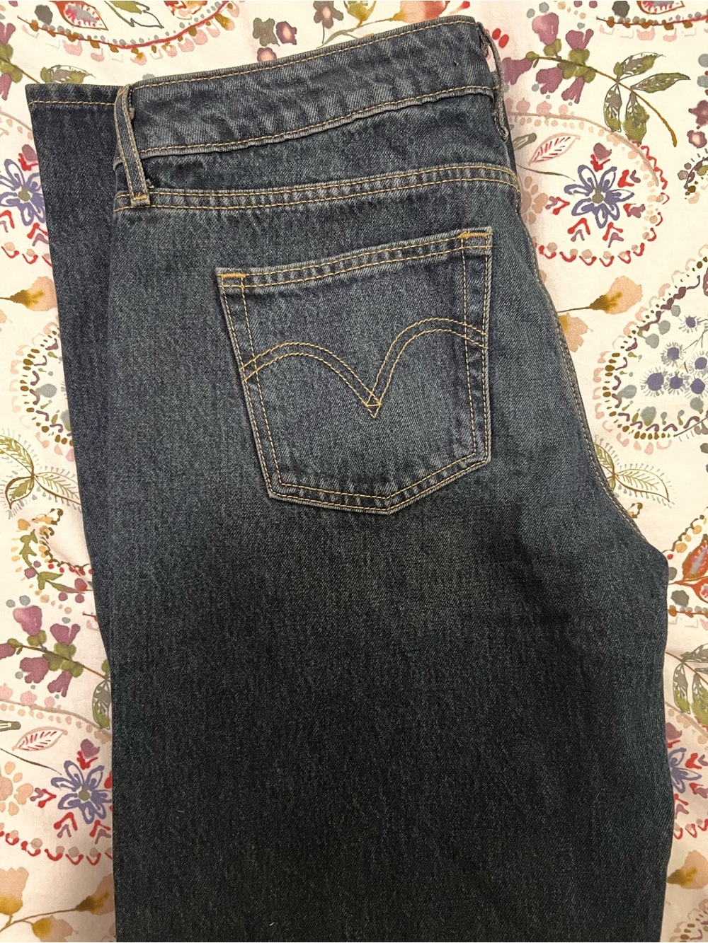 Levi's Women's Low Loose Jeans in Tomorrow Morning - Picture 4 of 4